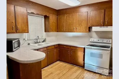 2120 Fallsdale Drive, Gastonia, NC 28052 - Photo 8