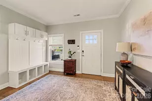 148 N Smallwood Pl, Charlotte, NC 28216 - Photo 4