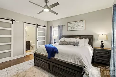 148 N Smallwood Place, Charlotte, NC 28216 - Photo 16