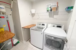 6016 Bellastead Dr, Charlotte, NC 28214 - Photo 6