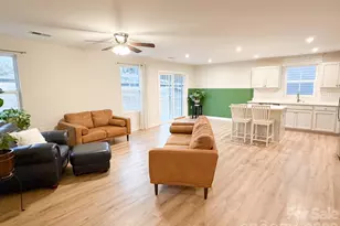 6016 Bellastead Dr, Charlotte, NC 28214 - Photo 4