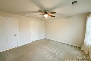 6016 Bellastead Dr, Charlotte, NC 28214 - Photo 8