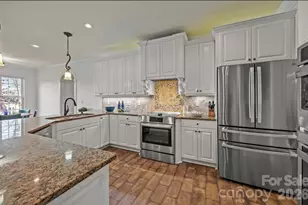 5231 Peninsula Dr, Granite Falls, NC 28630 - Photo 10