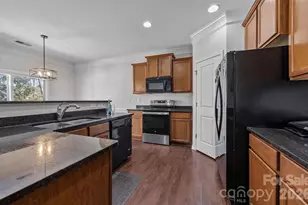 2707 Hunters Moon Lane, Matthews, NC 28105 - Photo 4