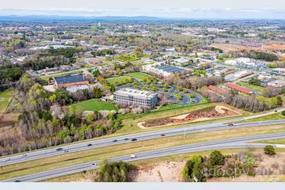 1043 11th Avenue SE, Hickory, NC 28602 - Photo 10