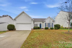 11819 Creek Turn Dr, Charlotte, NC 28278 - Photo 1
