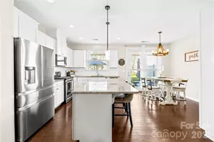 5609 Stonewells Dr, Charlotte, NC 28278 - Photo 10