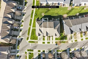 5609 Stonewells Dr, Charlotte, NC 28278 - Photo 2