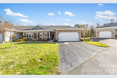 24 Country Meadows Lane, Hendersonville, NC 28792 - Photo 1