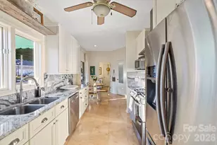 24 Country Meadows Ln, Hendersonville, NC 28792 - Photo 8