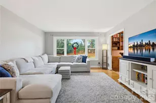 6814 Starcrest Dr, Charlotte, NC 28210 - Photo 8