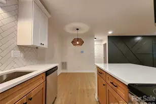 8635 Crows Nest Ln, Charlotte, NC 28226 - Photo 12