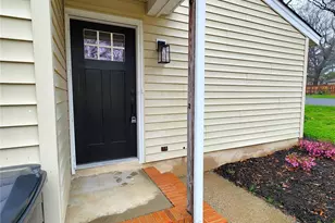 8635 Crows Nest Ln, Charlotte, NC 28226 - Photo 6