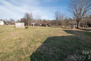 203 Cohen St, Morganton, NC 28655 - Photo 4