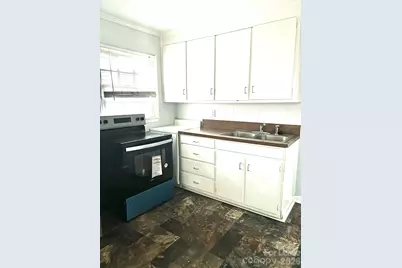 815 W Mauney Avenue, Gastonia, NC 28052 - Photo 10