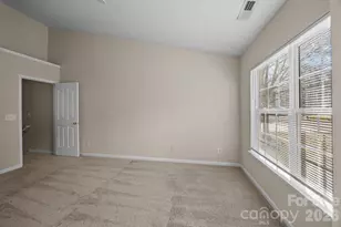 3527 Creeping Flora Ln, Charlotte, NC 28216 - Photo 24