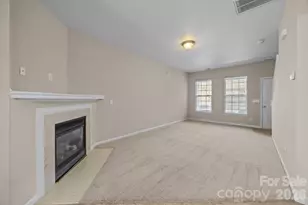 3527 Creeping Flora Ln, Charlotte, NC 28216 - Photo 8