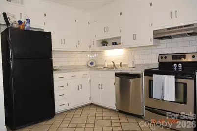 1300 Larchmont Place #402, Salisbury, NC 28144 - Photo 8