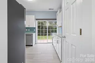 2737 Mill Valley Ct, Matthews, NC 28105 - Photo 12