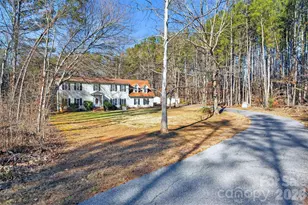 1146 Landrum Rd, Columbus, NC 28722 - Photo 2