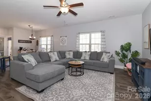 137 Northlake Dr, Statesville, NC 28677 - Photo 10