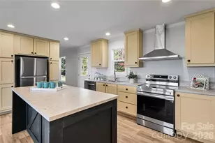 1675 Bull Creek Rd, Marshall, NC 28753 - Photo 14