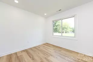 301 Dollar Cir, Charlotte, NC 28270 - Photo 34