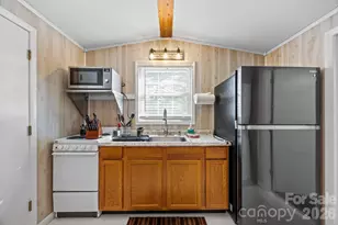 79 Winslow Rd, Waynesville, NC 28786 - Photo 38