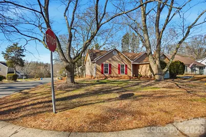 7307 Morris Pond Drive, Charlotte, NC 28227 - Photo 32