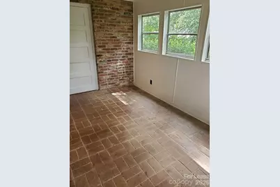 4520 Holbrook Drive, Charlotte, NC 28205 - Photo 30