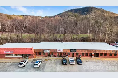 912 Wilkesboro Boulevard, Lenoir, NC 28645 - Photo 2