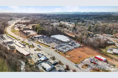 912 Wilkesboro Boulevard, Lenoir, NC 28645 - Photo 8