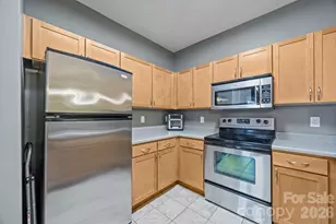 713 Appeldoorn Cir, Asheville, NC 28803 - Photo 8