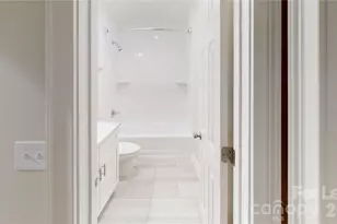 1301 Queens Rd, Charlotte, NC 28207 - Photo 16