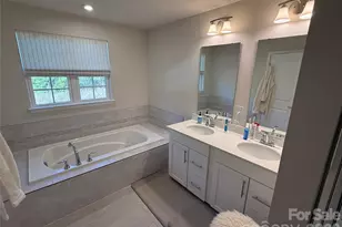 3050 Streamside Dr, Kannapolis, NC 28036 - Photo 10