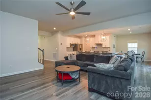 3050 Streamside Dr, Davidson, NC 28036 - Photo 12