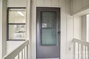 602 Abbey Cir, Asheville, NC 28805 - Photo 2