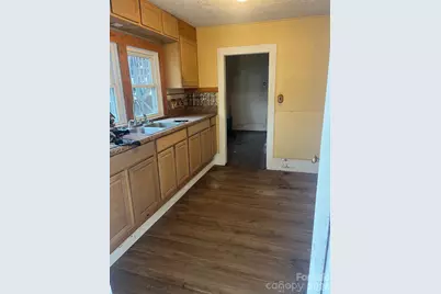 5167 US 221 Highway N, Marion, NC 28752 - Photo 8