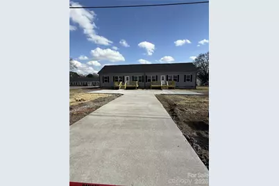 1009 E Airline Street, Gastonia, NC 28054 - Photo 1