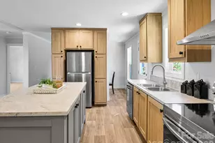 1603 Bull Creek Rd, Marshall, NC 28753 - Photo 8