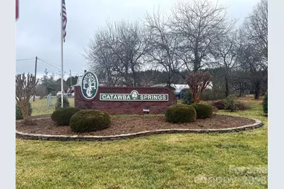5136 Mark Drive NE, Hickory, NC 28601 - Photo 2