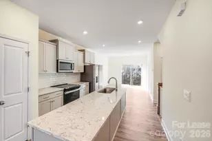 334 Simeon Dr, Charlotte, NC 28208 - Photo 10