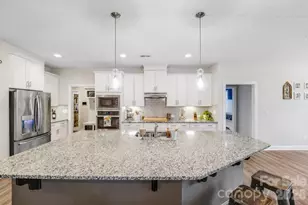 172 Butler Dr, Mooresville, NC 28115 - Photo 12