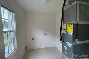 5194 Leigh Ln, Hickory, NC 28602 - Photo 8