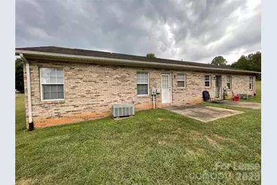 5194 Leigh Lane, Hickory, NC 28602 - Photo 2