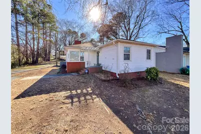 1116 Montgomery Avenue, Albemarle, NC 28001 - Photo 2