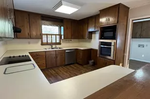 1616 Oak Trail Ln, Charlotte, NC 28216 - Photo 8