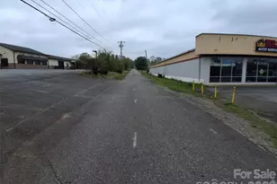 2312 Magnolia PL, Morganton, NC 28655 - Photo 22