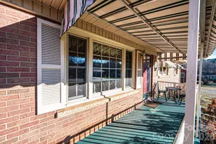 100 Carswell St, Valdese, NC 28690 - Photo 10