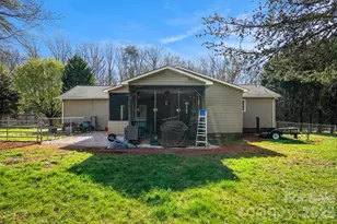 2040 Providence Church Rd, Salisbury, NC 28146 - Photo 20